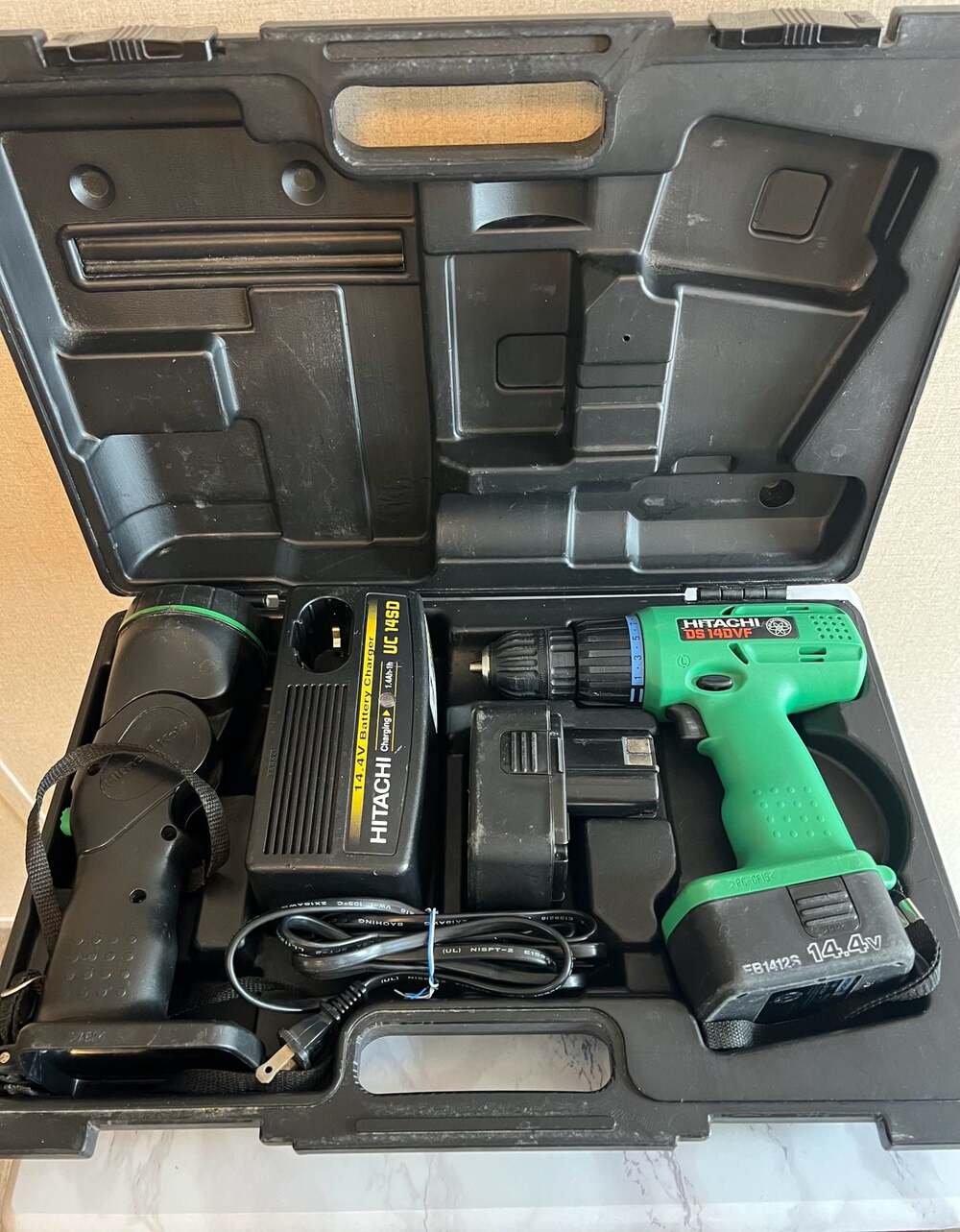 Hitachi DS14DVF 14.4V Cordless Drill and Flashlight Kit with Case